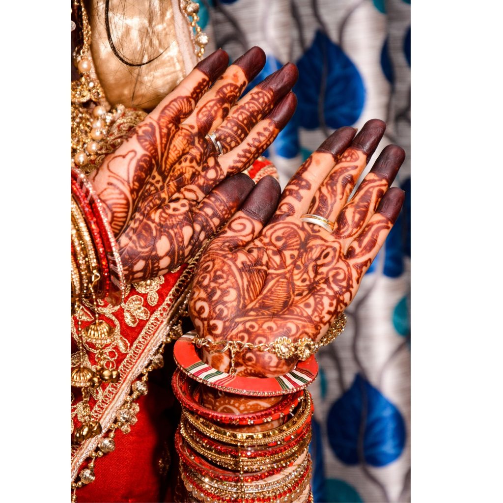 Bride Showing Simple Mehndi Design