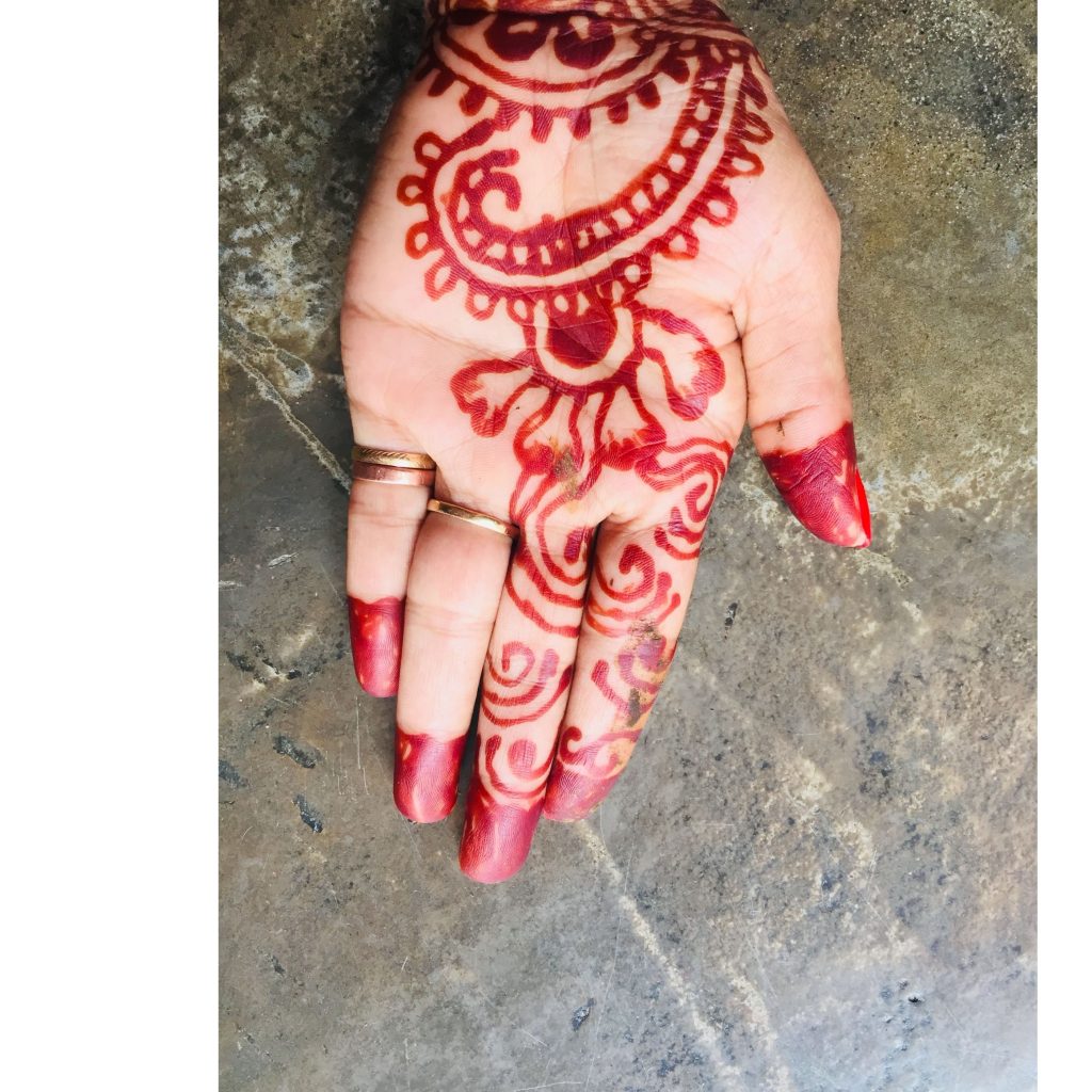 Front Hand Simple Mehndi Design