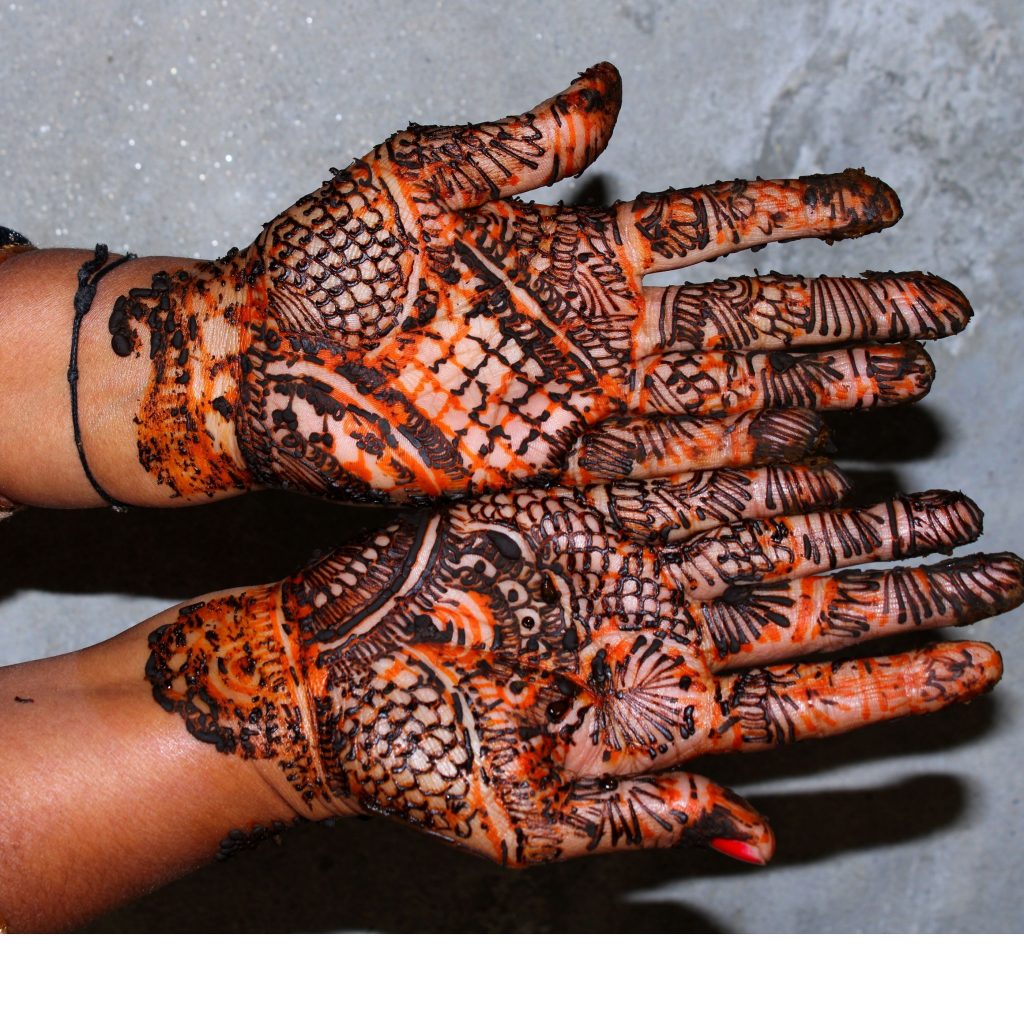 Simple Arabic Mehndi Design