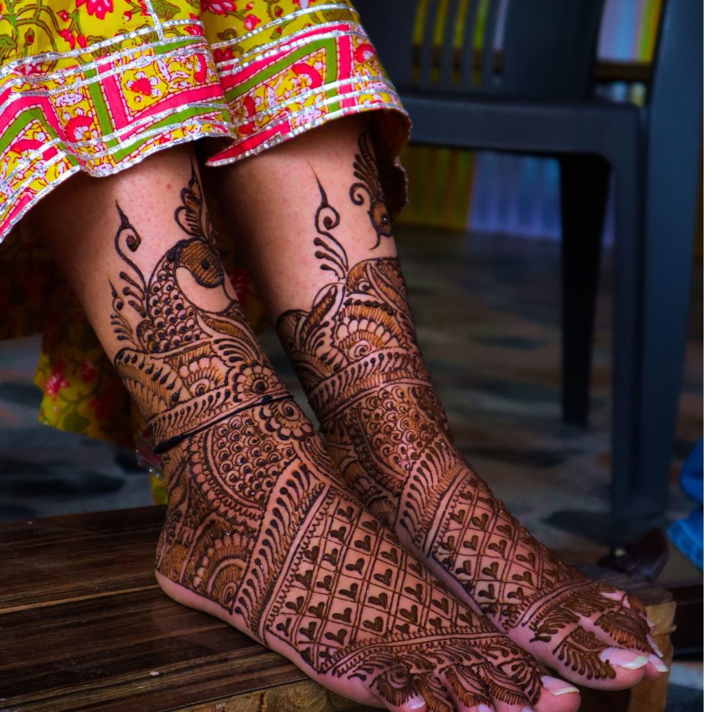 Simple Arabic Mehndi Design