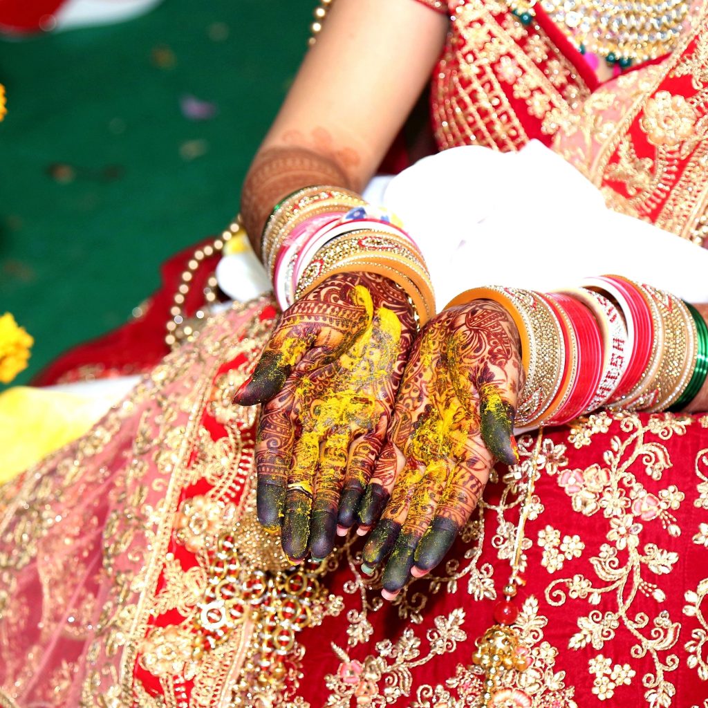 Simple Arabic Mehndi Design