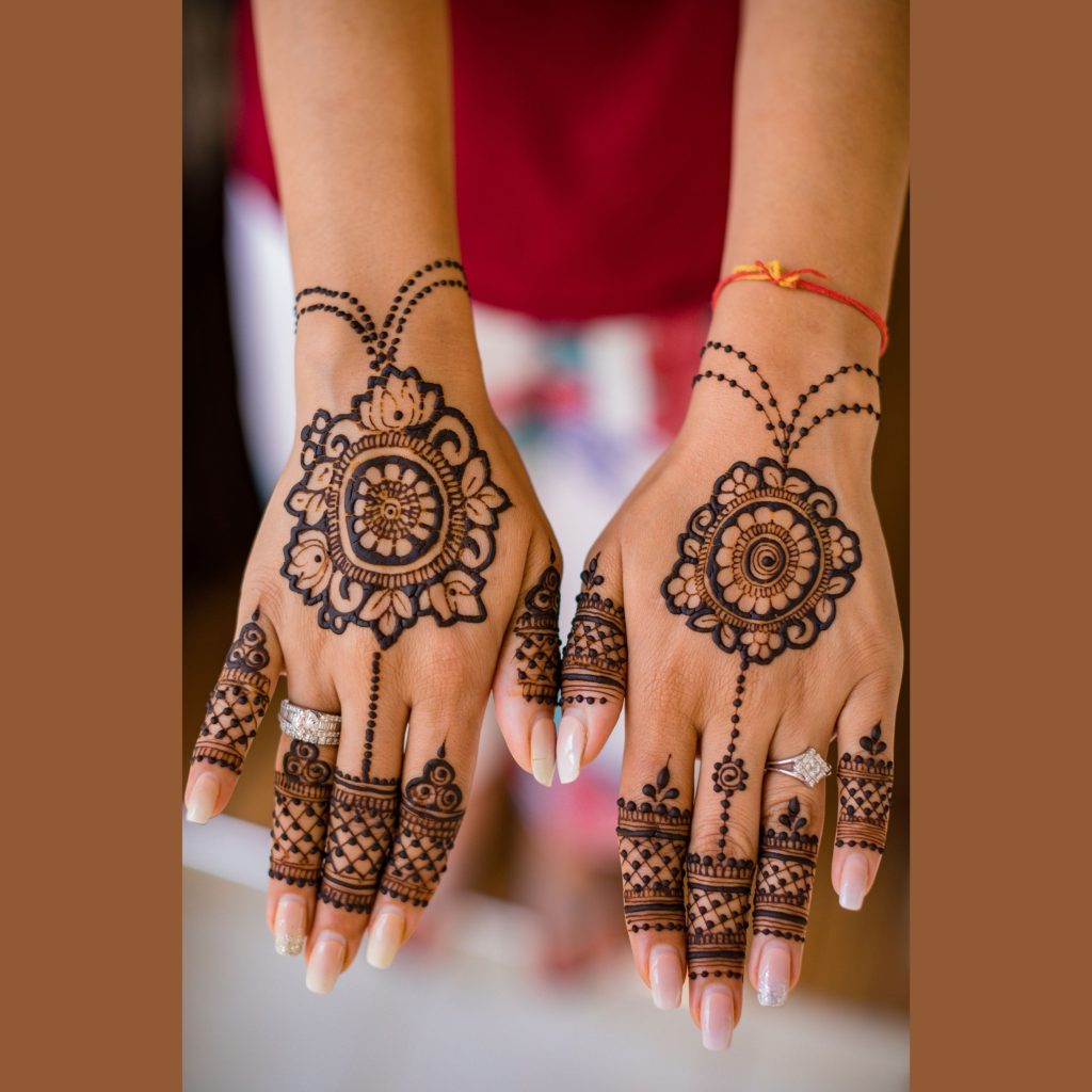 Simple Mehndi Design on Bride's Hands